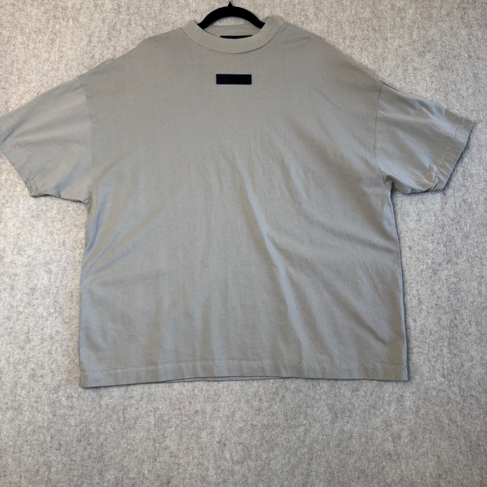 Fear of God Essentials T-Shirt Mens S Taupe Gray Streetwear